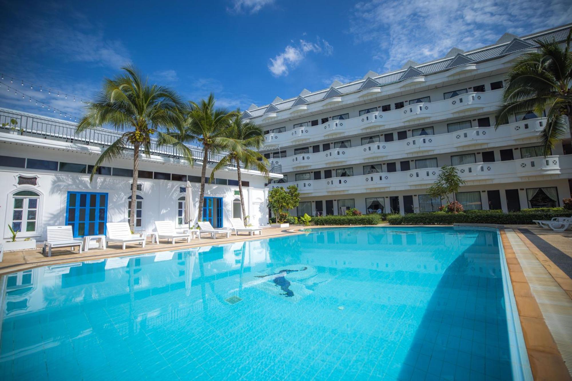 Blue Carina Hotel Phuket Esterno foto