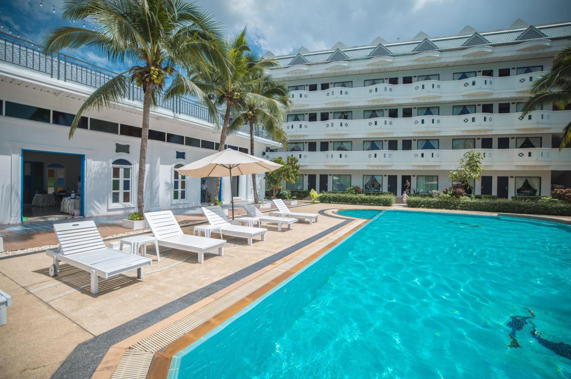 Blue Carina Hotel Phuket Esterno foto